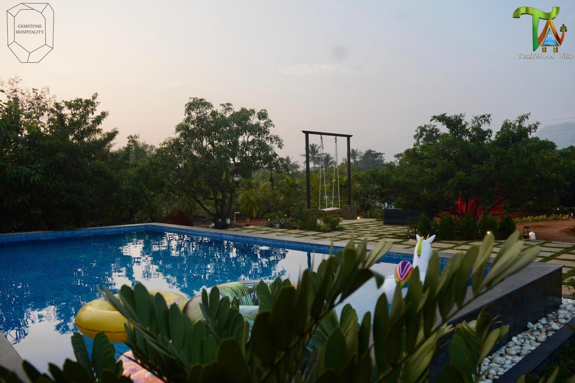 Luxurious 3Bhk W//Pool Teakwood Villa By Gemstone Hospitality Alibag Bagian luar foto